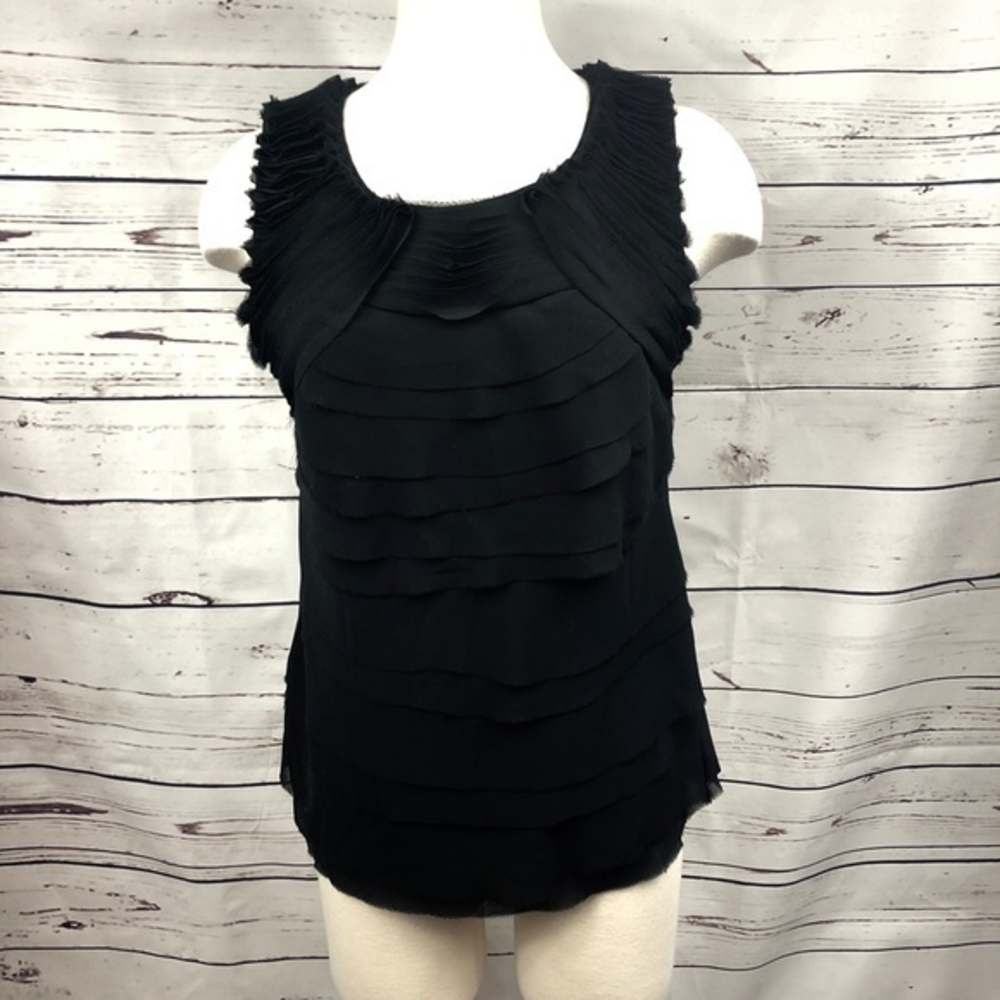 Fond Black Ruffle Tank